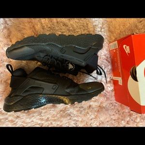 Nike huarache air size 9 Women’s